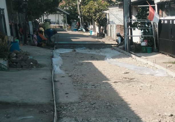 Proyek Cor Beton Siluman di Perumahan Graha Artha Sindang Diduga tidak Sesuai Spesifikasi dan Beststek 2 IMG 20260813 WA0024
