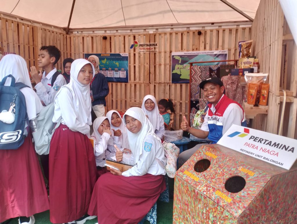 Dorong UMKM Naik Kelas, Kilang Pertamina Balongan Boyong Produk Lokal di Indramayu Expo 2026 1 IMG 20261013 WA0026